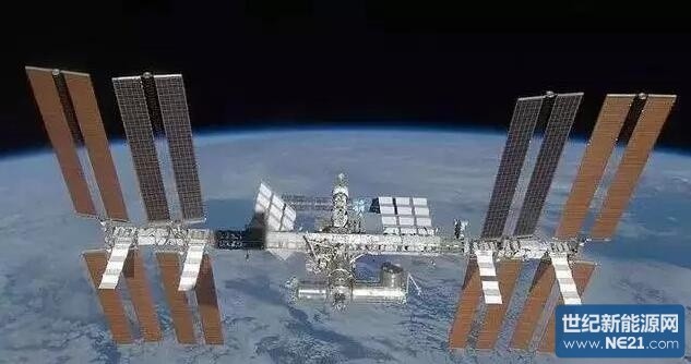 【重磅】天宮二號成功升空 光伏帆板展開！